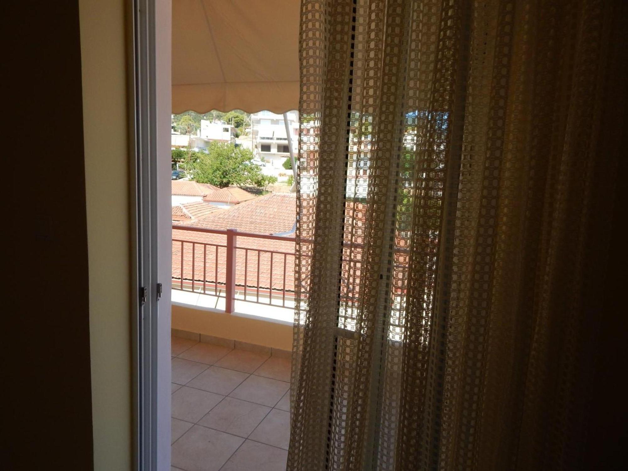 Angela'S Apartment With Beautiful Balcony View Agios Konstantinos  エクステリア 写真